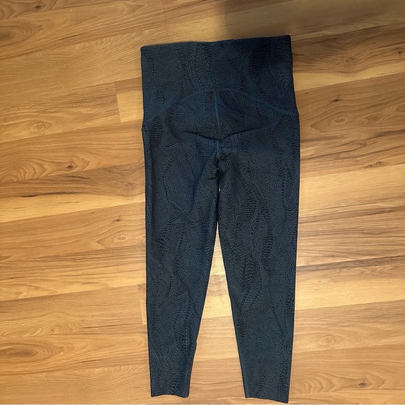 SPANX Gray Patterned Leggings - Picture 4 of 4